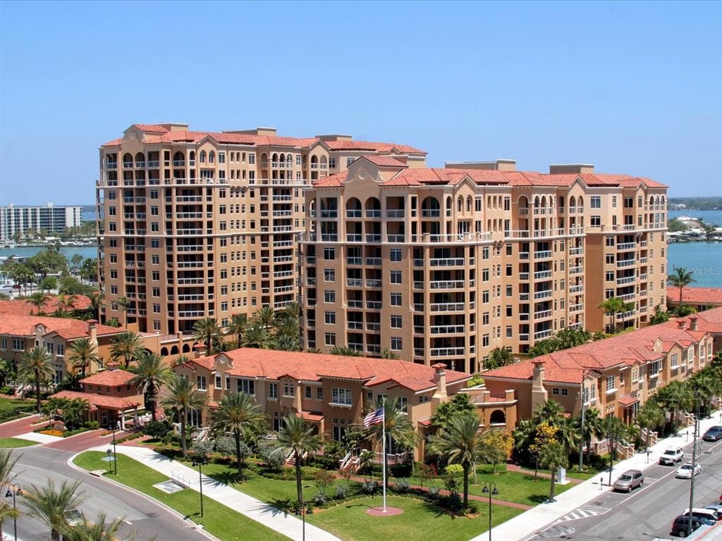 521 MANDALAY AVENUE UNIT 401