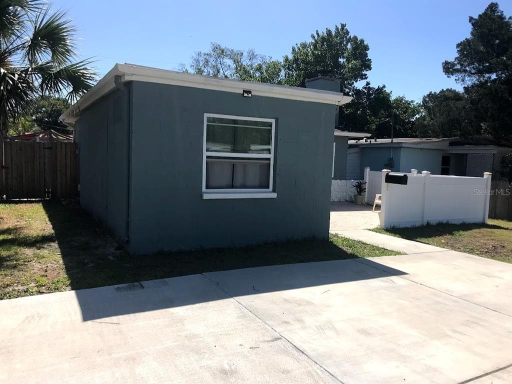 656 59TH STREET S ST PETERSBURG, FL 33707
