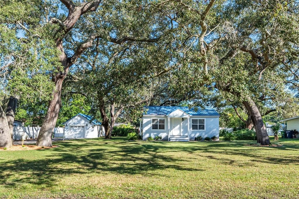 2115 W MARIANNA STREET TAMPA, FL 33612