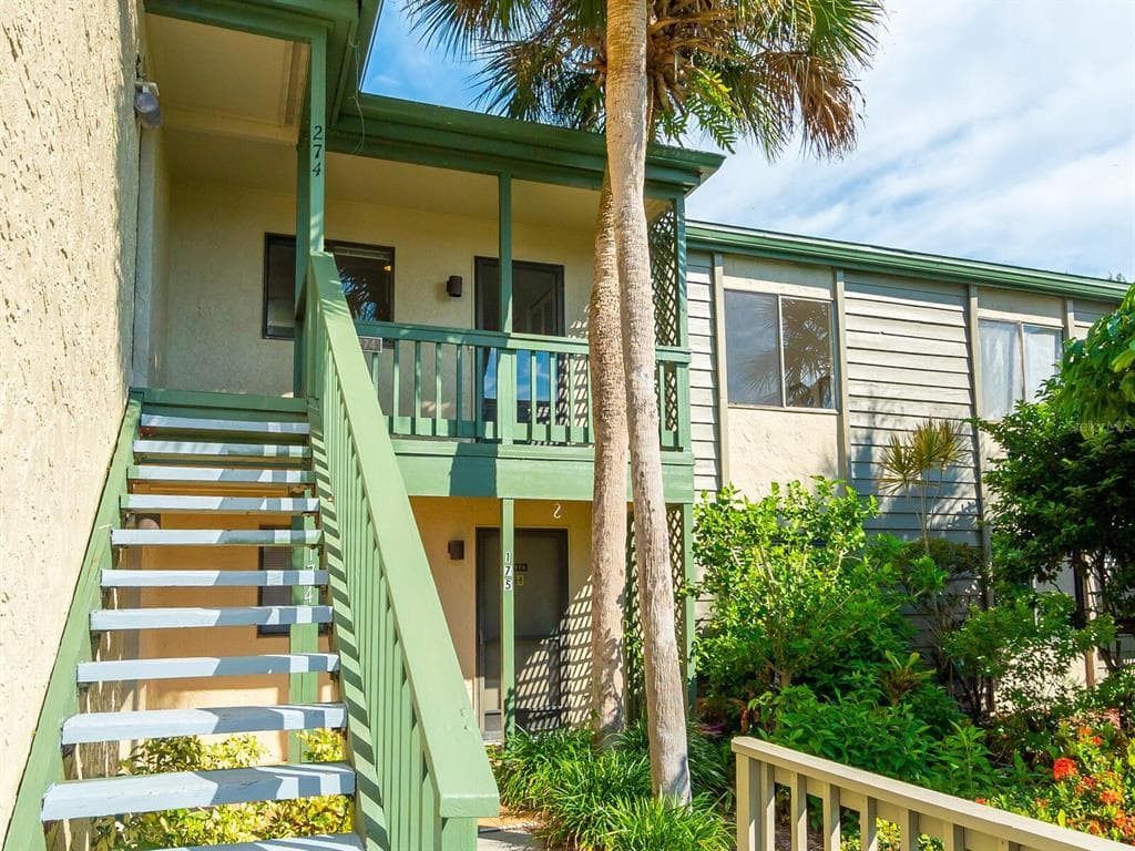 1505 PELICAN POINT DRIVE UNIT 275 SARASOTA, FL 34231