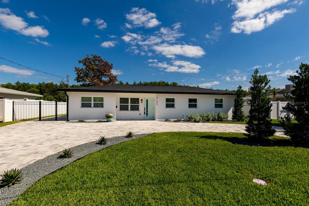 9199 SUN ISLE DRIVE NE ST PETERSBURG, FL 33702