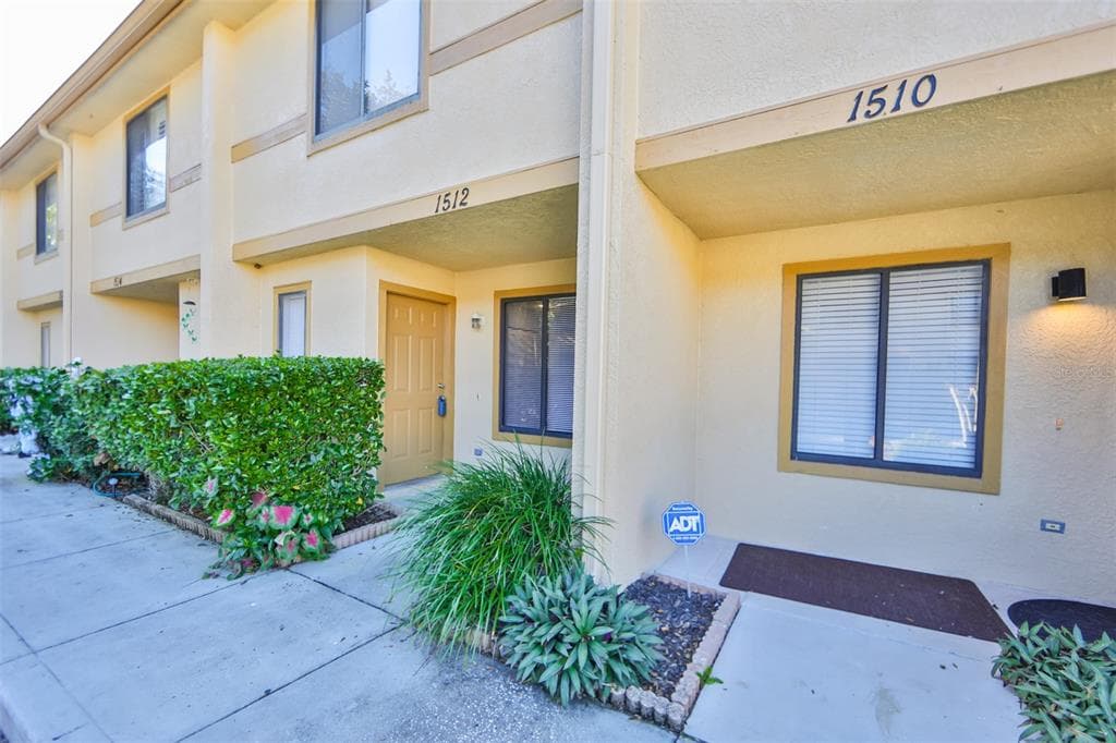 1512 HIGHLAND RIDGE CIRCLE BRANDON, FL 33510