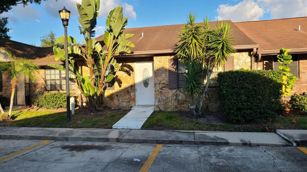 6317 MORNING SUN PLACE TAMPA, FL 33614