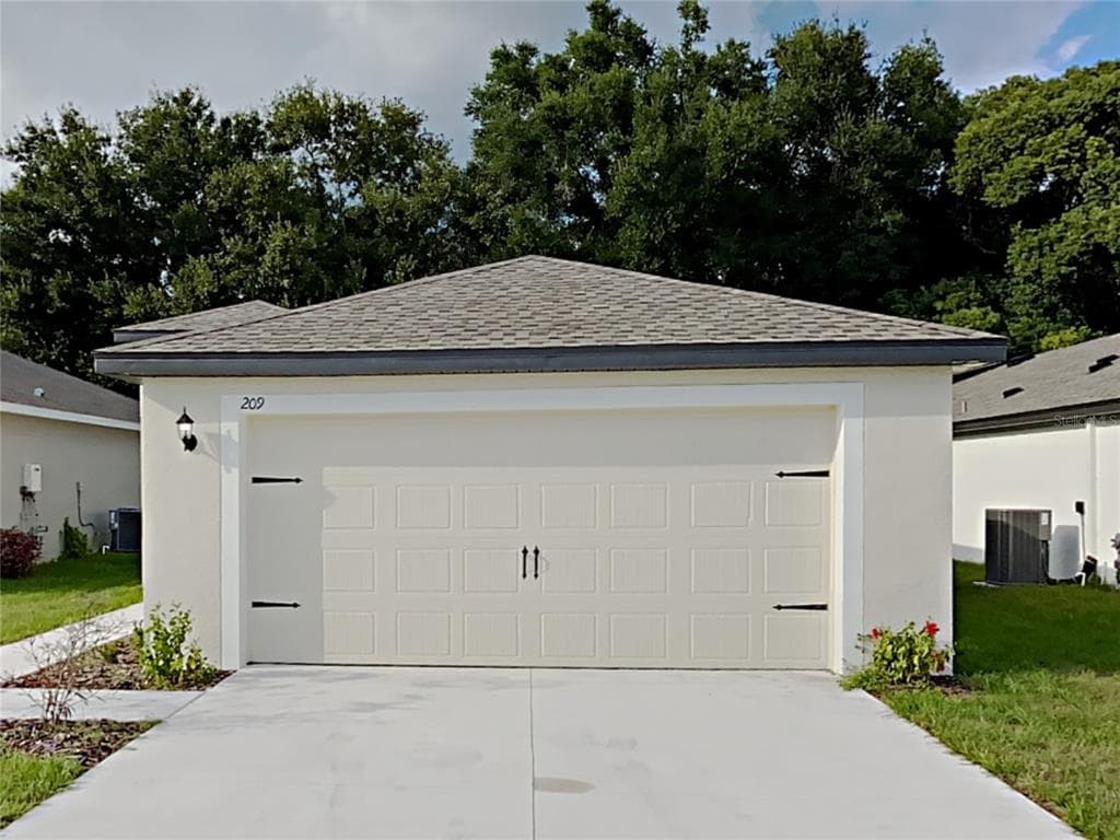 209 KENSINGTON VIEW BOULEVARD WINTER HAVEN, FL 33880