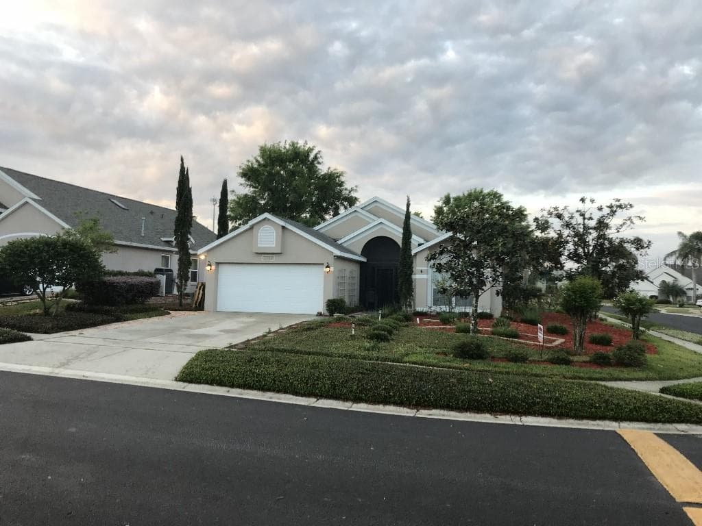 15448 BAY VISTA DRIVE CLERMONT, FL 34714