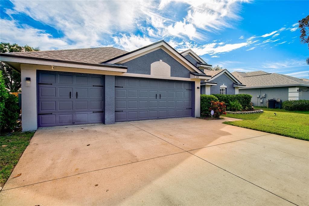 419 CARRIAGE HOUSE LANE TARPON SPRINGS, FL 34688