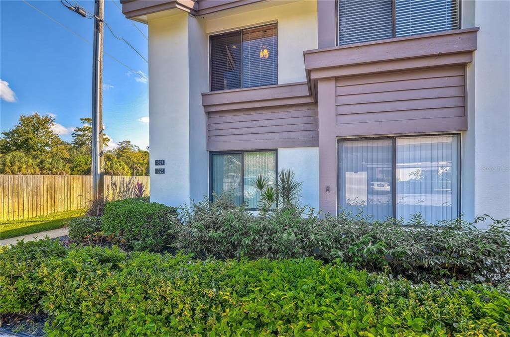 1827 LAKE CYPRESS DRIVE UNIT 703 SAFETY HARBOR, FL 34695