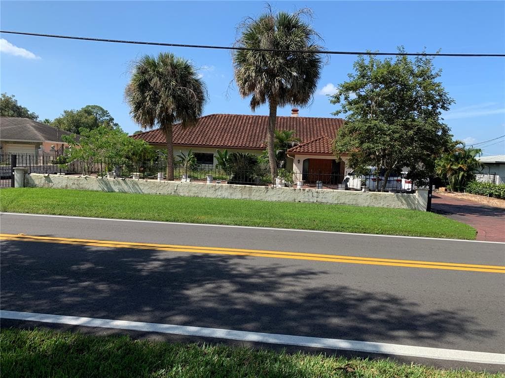 14906 N ROME AVENUE TAMPA, FL 33613