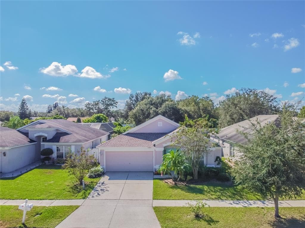 10427 SOARING EAGLE DRIVE RIVERVIEW, FL 33578
