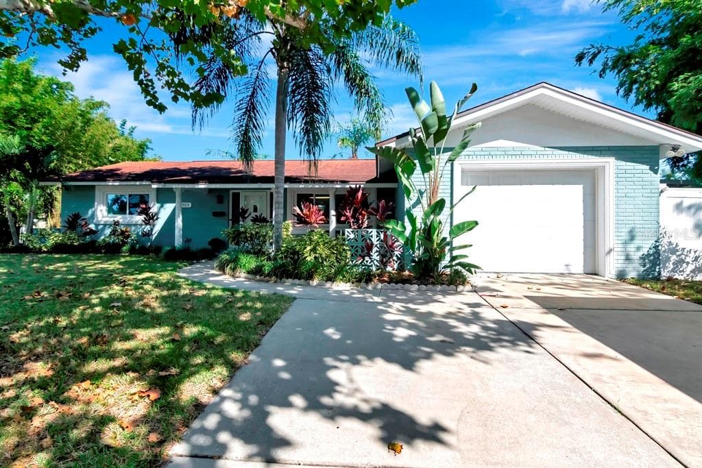 2923 52ND STREET N ST PETERSBURG, FL 33710