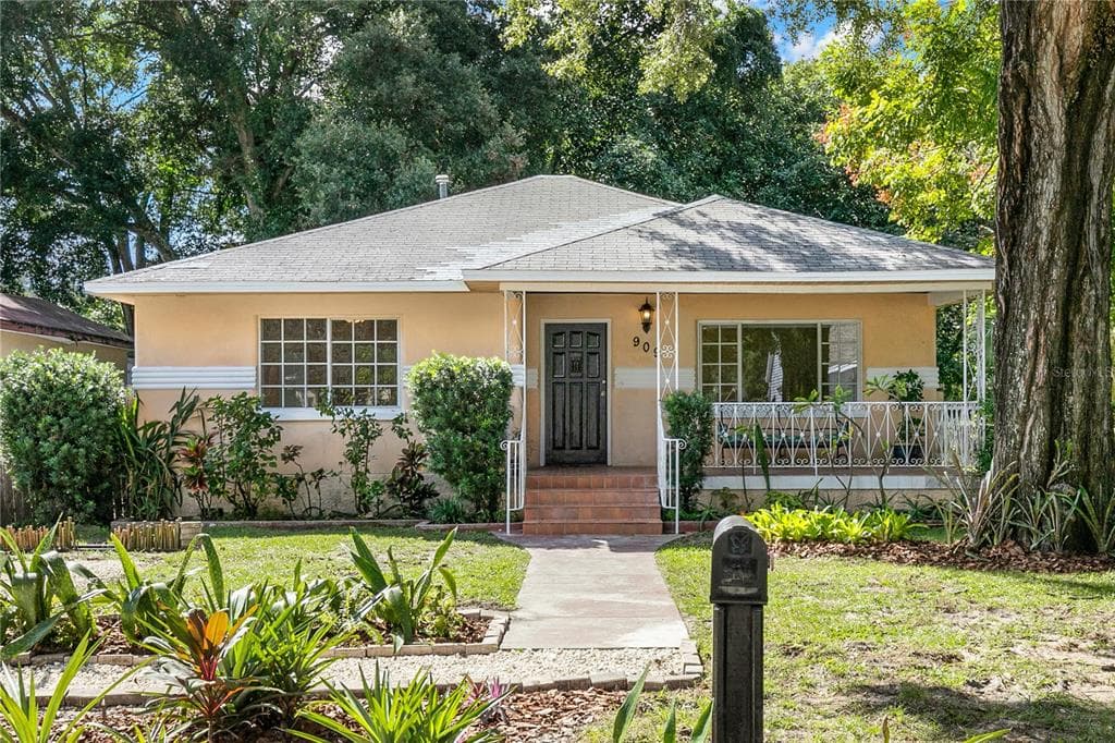 909 E CURTIS STREET TAMPA, FL 33603