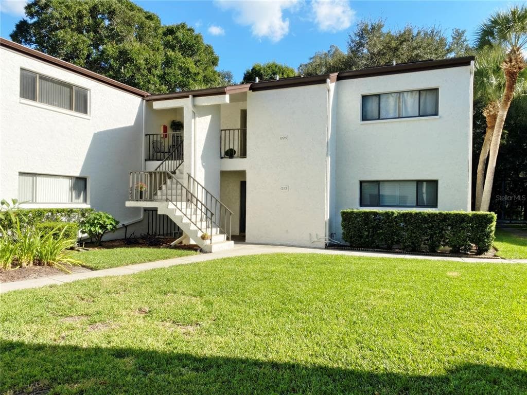 700 STARKEY ROAD UNIT 1213 LARGO, FL 33771