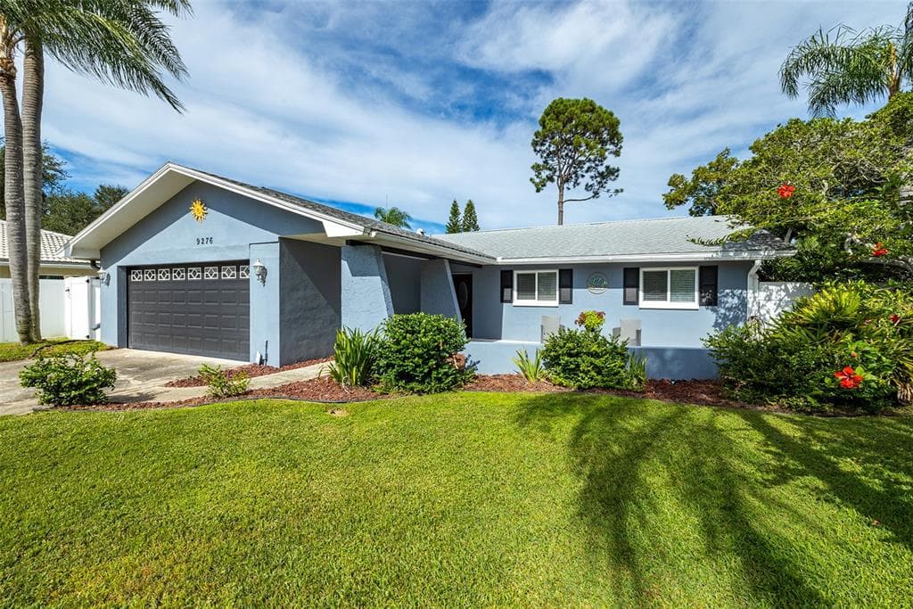 9276 ELM CIRCLE SEMINOLE, FL 33776