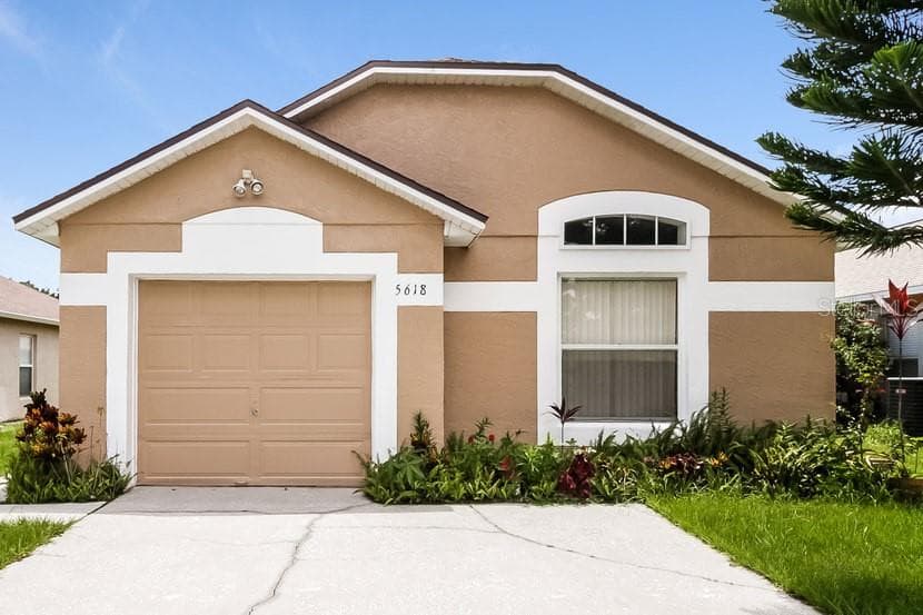 5618 NEW CAMBRIDGE ROAD ORLANDO, FL 32810