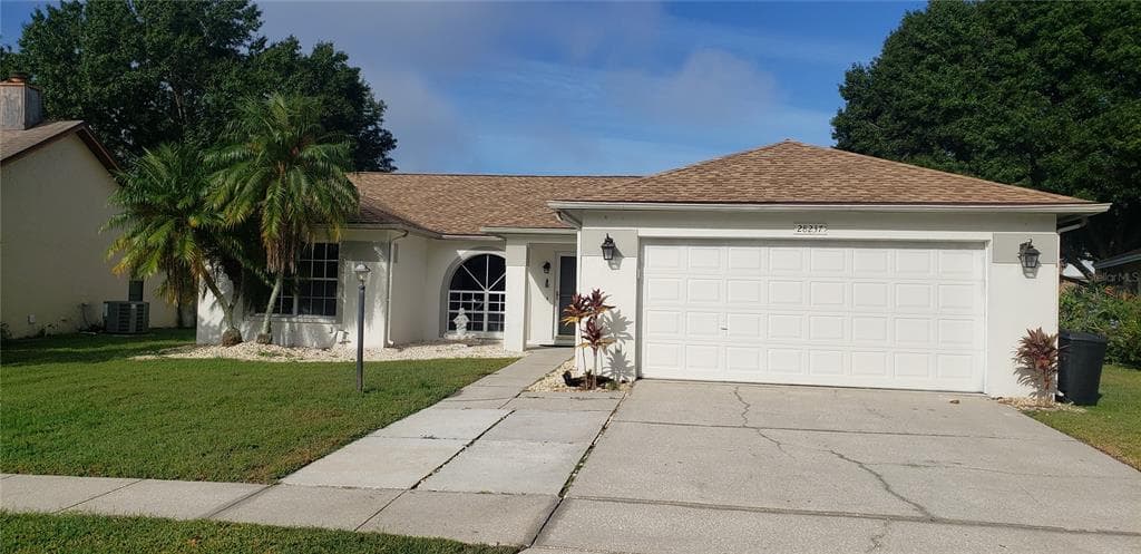 28237 TANGLEWOOD DRIVE WESLEY CHAPEL, FL 33543