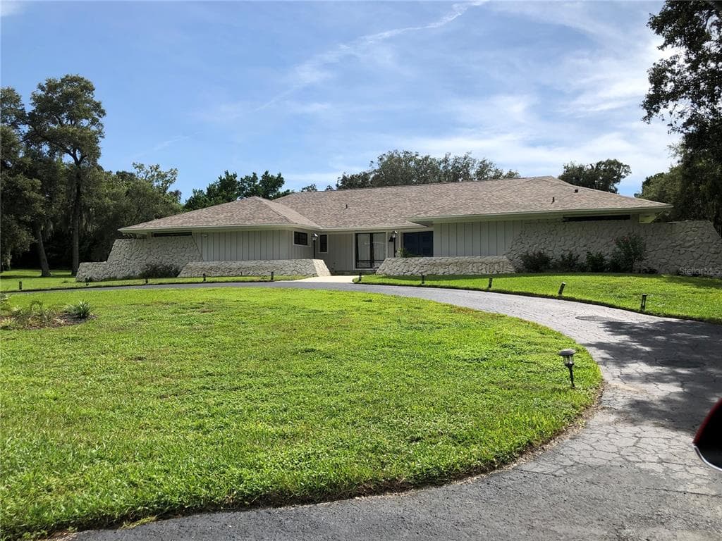 12 BIRDIE LANE PALM HARBOR, FL 34683