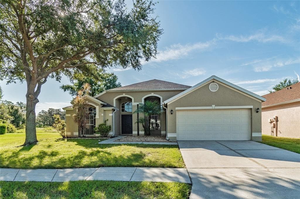 1128 ENGLISH BLUFFS COURT BRANDON, FL 33511
