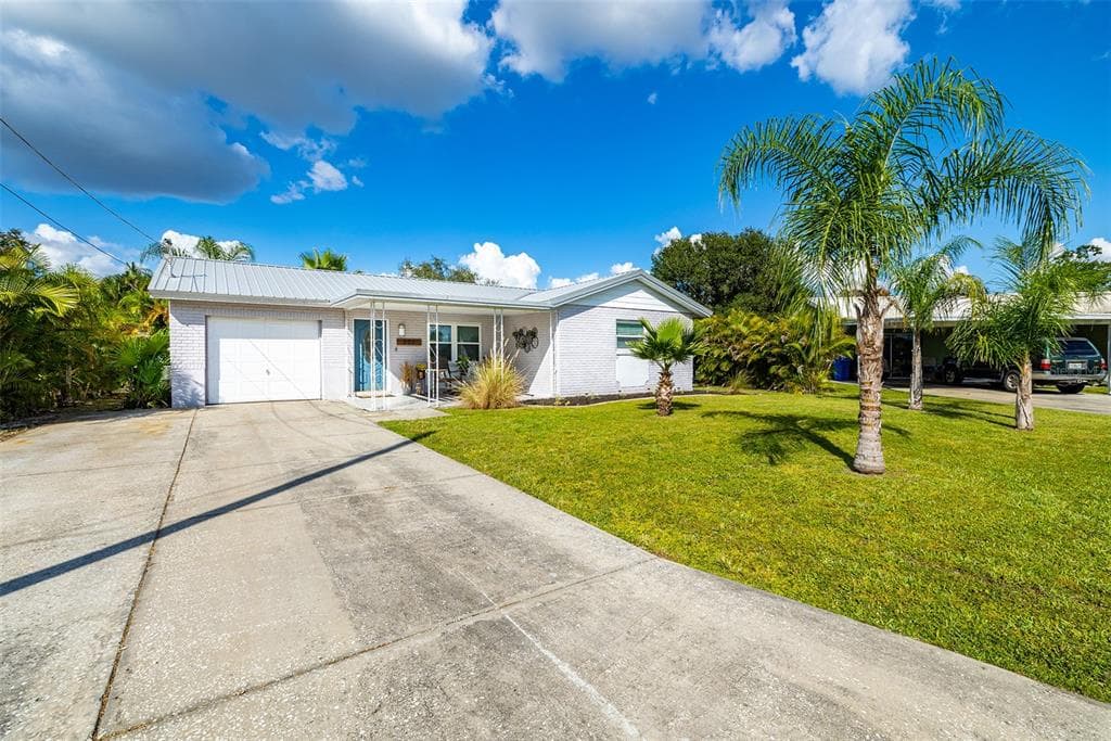 501 FIREFLY LANE APOLLO BEACH, FL 33572