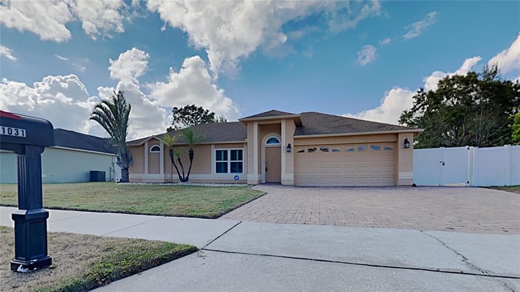 1031 CATFISH CREEK COURT OVIEDO, FL 32765