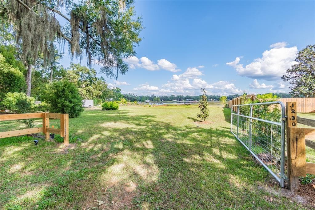 1230 LIVINGSTON ROAD LUTZ, FL 33559