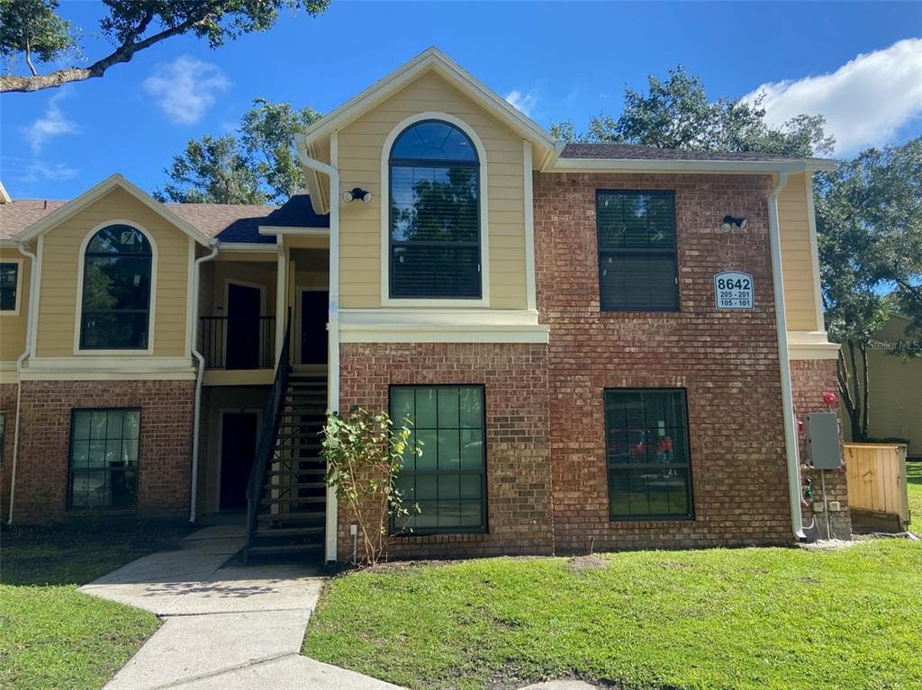 8642 MALLARD RESERVE DRIVE UNIT 201 TAMPA, FL 33614
