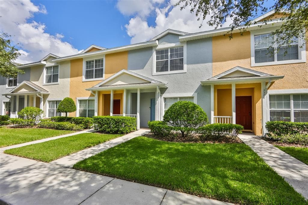 3574 HIGH HAMPTON CIRCLE TAMPA, FL 33610