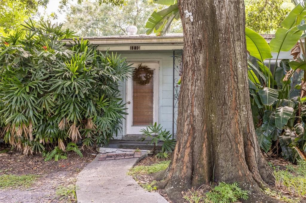 1110 50TH AVENUE N ST PETERSBURG, FL 33703