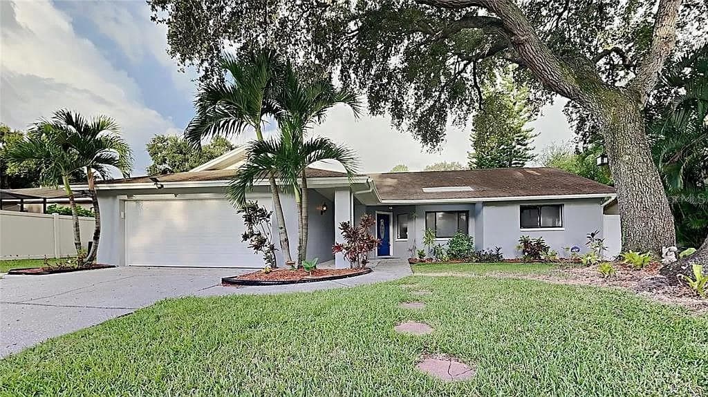 2152 BEVERLY LANE CLEARWATER, FL 33763