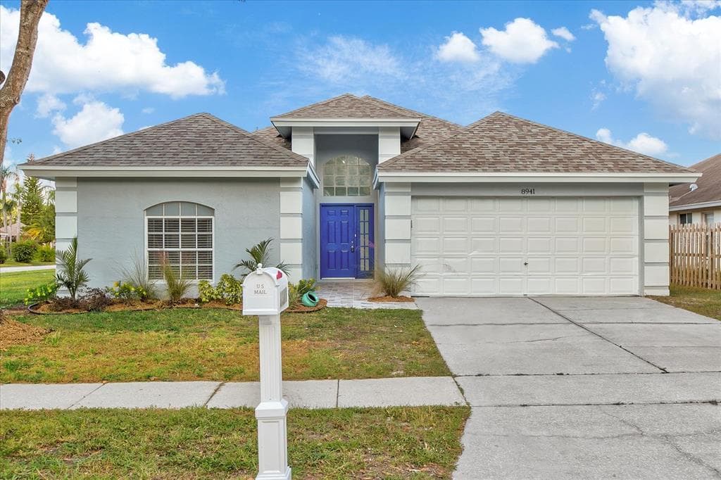 8941 SOUTHBAY DRIVE TAMPA, FL 33615