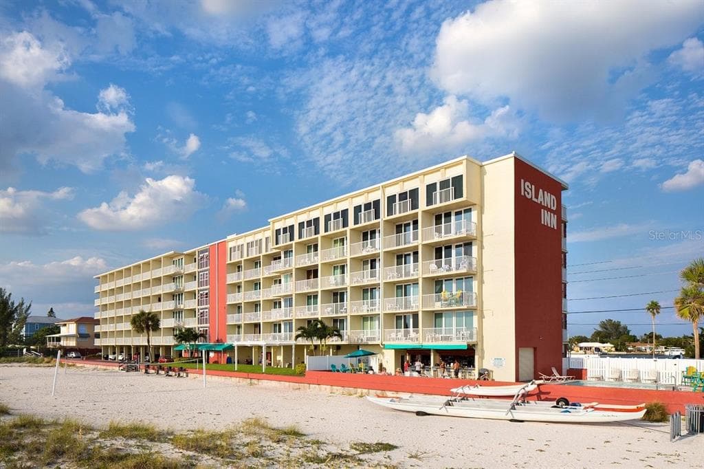 9980 GULF BOULEVARD UNIT 207