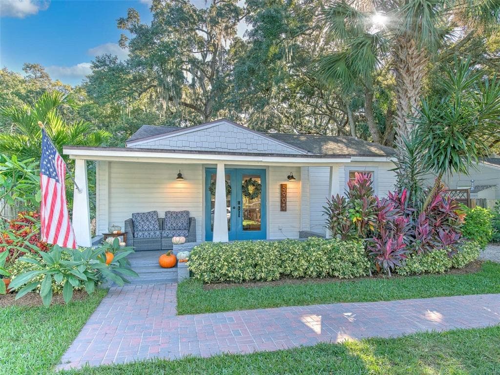 5905 N EUSTACE AVENUE TAMPA, FL 33604