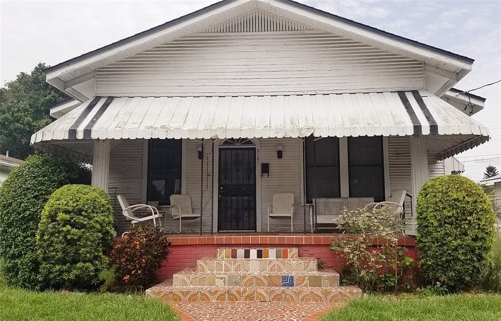 2131 W CYPRESS STREET TAMPA, FL 33606