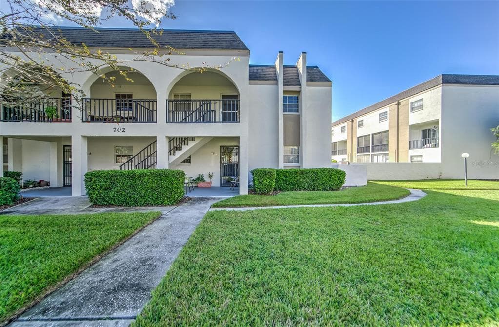 702 OAKGROVE DRIVE UNIT 229 BRANDON, FL 33510
