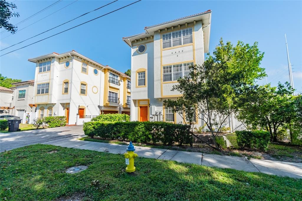 4409 W GRAY STREET UNIT 1 TAMPA, FL 33609