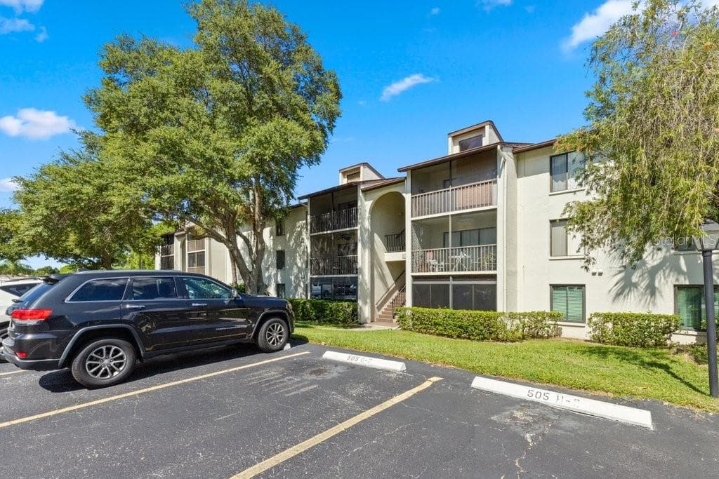 2655 PINE RIDGE WAY N UNIT G3 PALM HARBOR, FL 34684