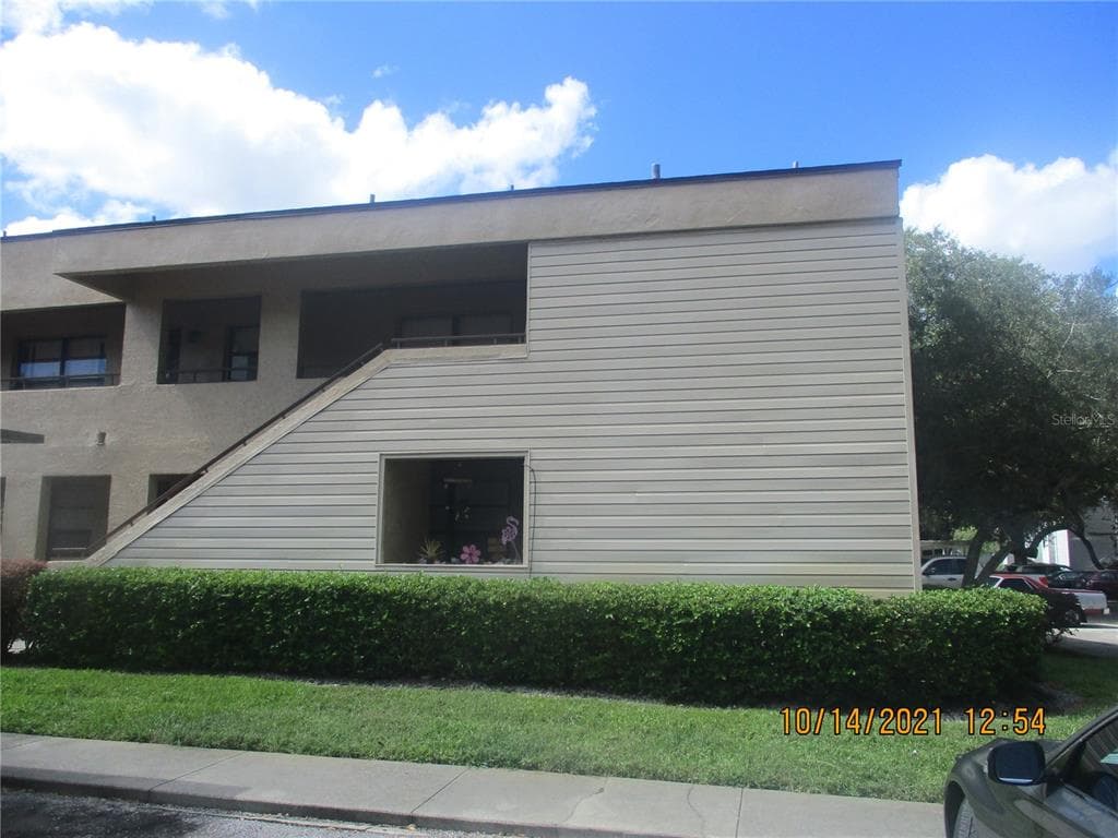 7876 NIAGARA AVENUE TAMPA, FL 33617
