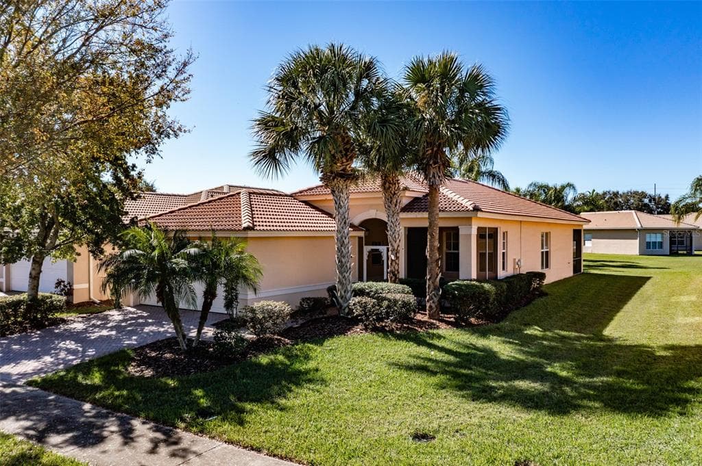 15710 CRYSTAL WATERS DRIVE WIMAUMA, FL 33598