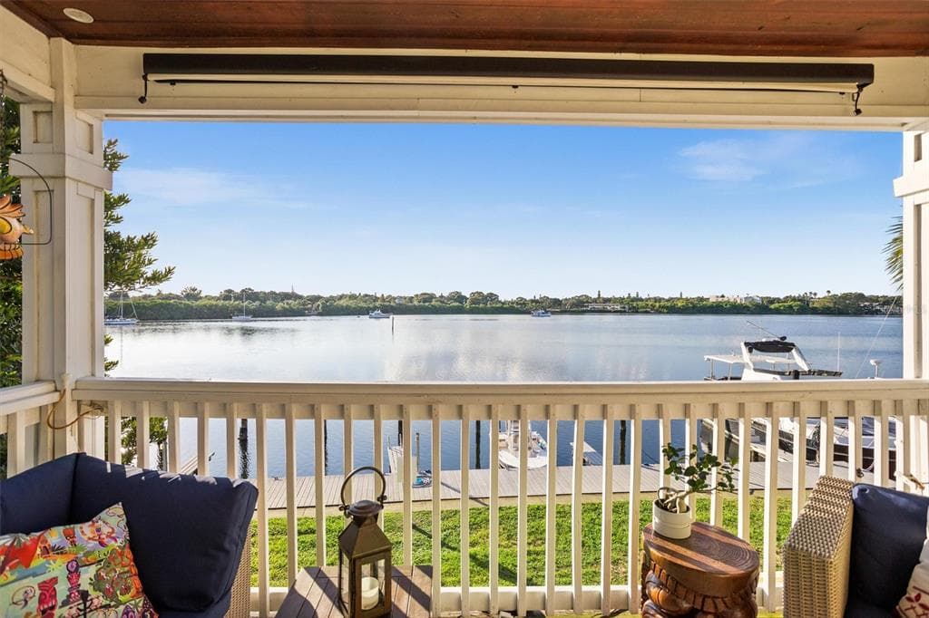 101 POMPANO DRIVE SE UNIT C ST PETERSBURG, FL 33705