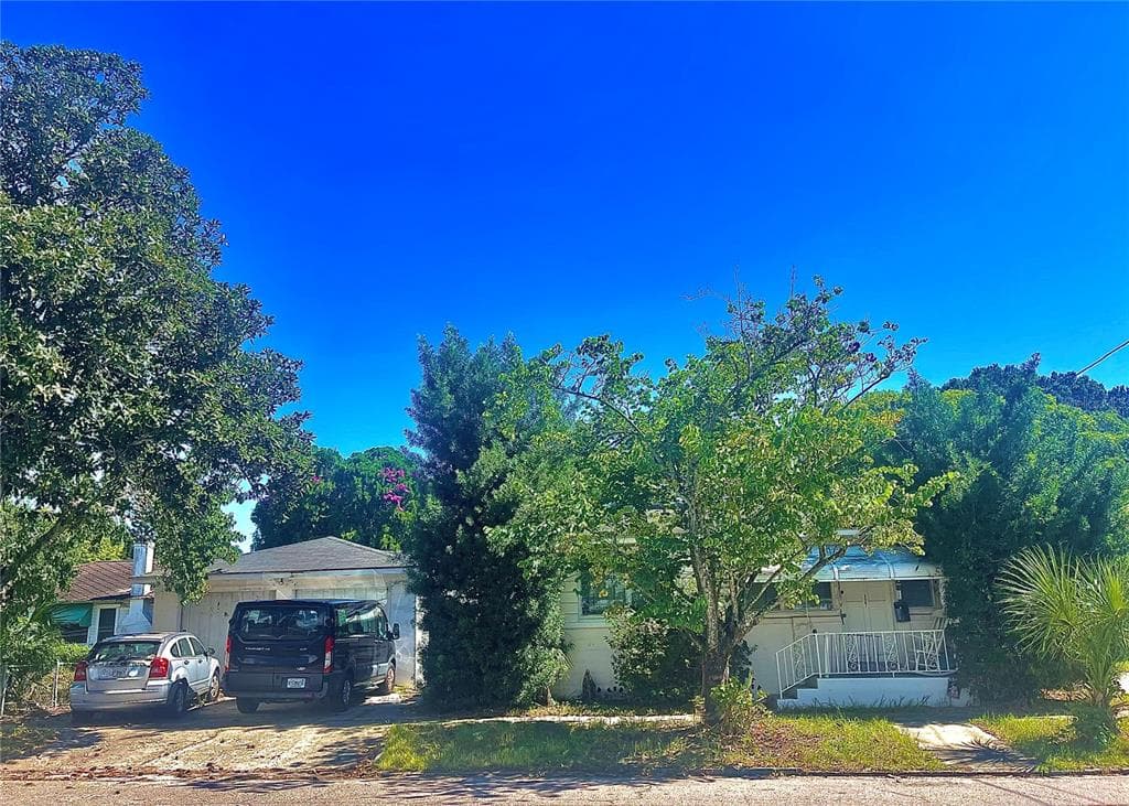 327 22ND STREET N ST PETERSBURG, FL 33713