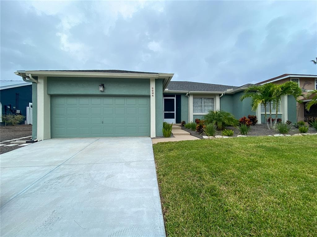 6604 DOLPHIN COVE DRIVE APOLLO BEACH, FL 33572