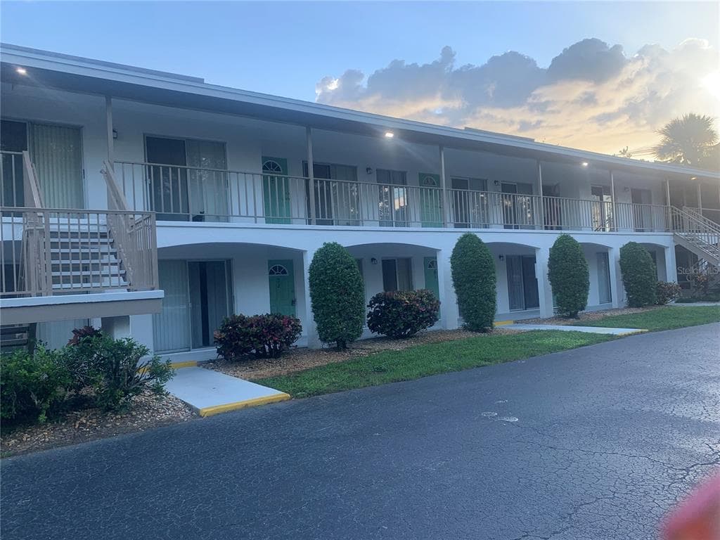 4035 S SCHOOL AVENUE UNIT A2 SARASOTA, FL 34231
