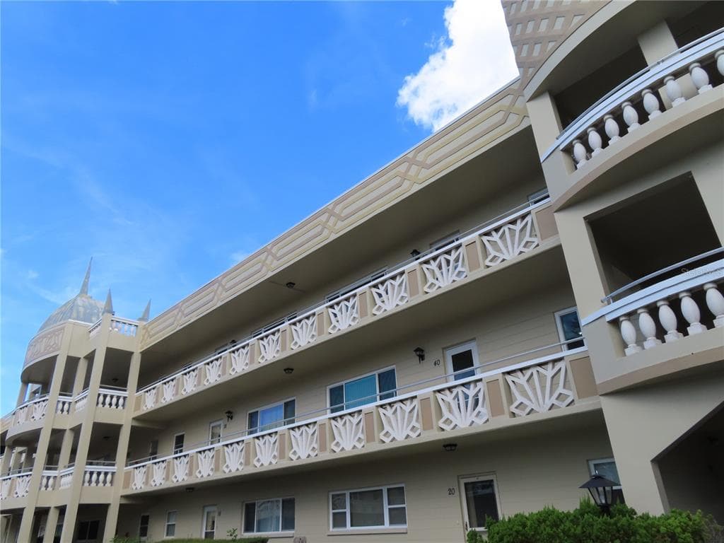 2350 HAITIAN DRIVE UNIT 40 CLEARWATER, FL 33763
