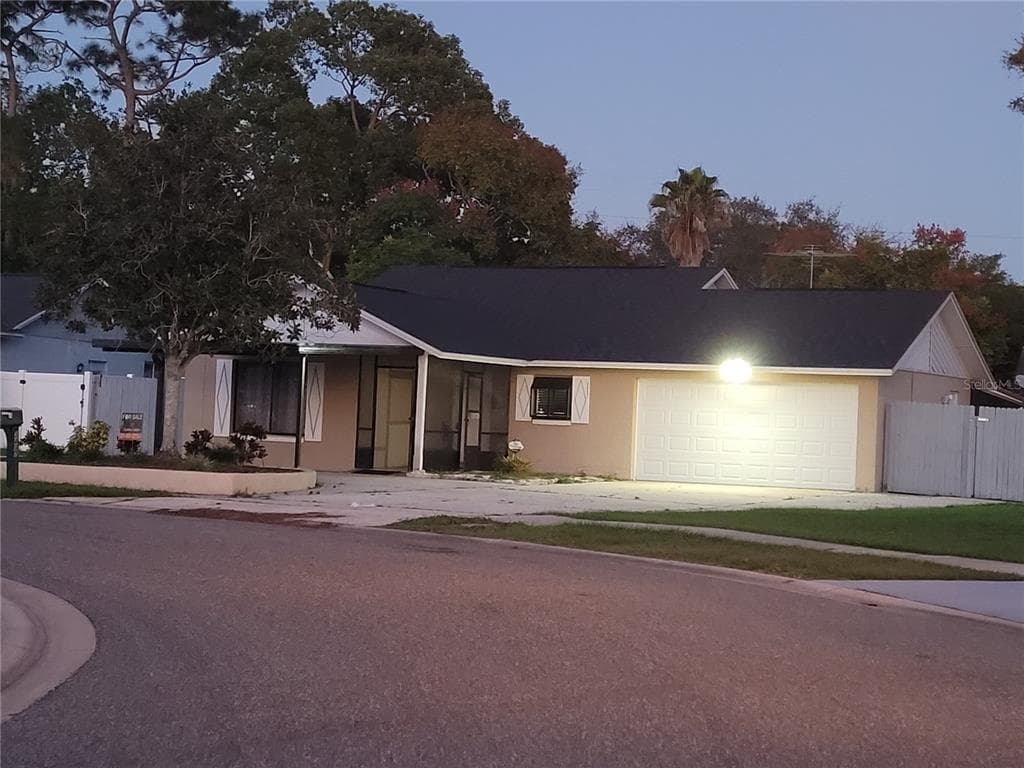 3437 JON JON DRIVE ORLANDO, FL 32822