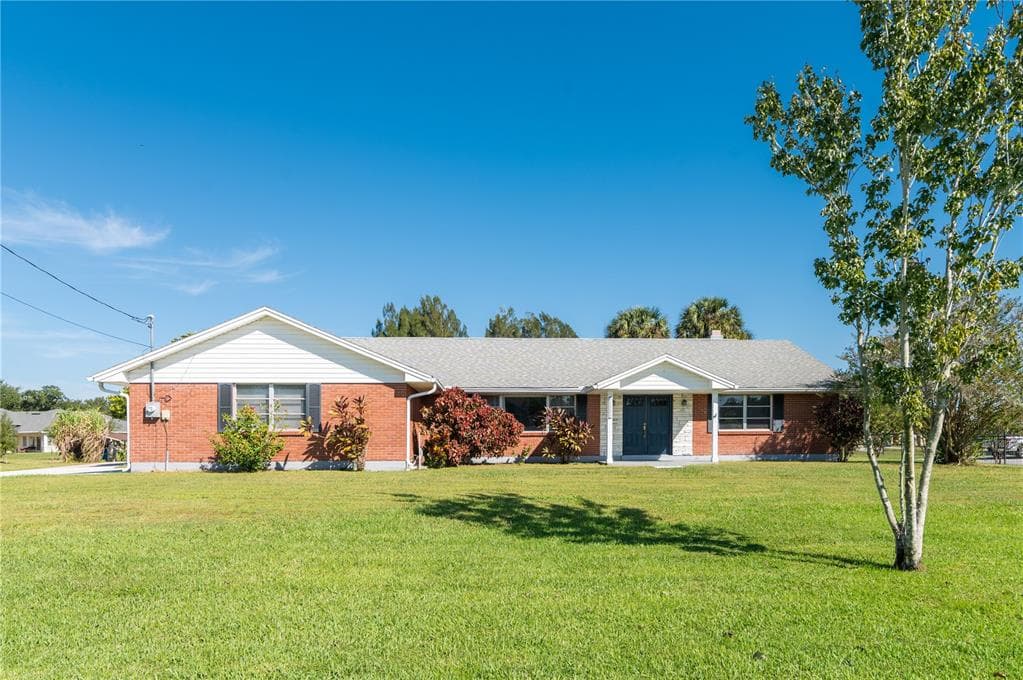 2265 N STEWART STREET KISSIMMEE, FL 34746