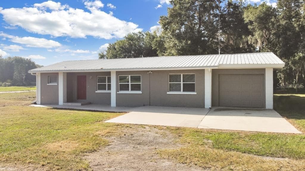 1217 W TERRACE DR PLANT CITY, FL 33563
