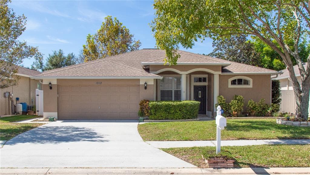 1812 SEA OATS STREET TARPON SPRINGS, FL 34689