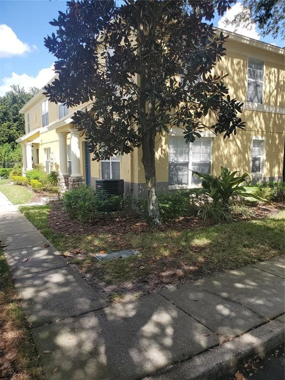 3404 CASTLE STONE COURT VALRICO, FL 33594