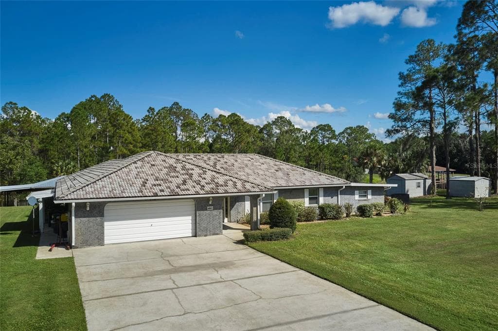 6841 AVOCADO DRIVE S INDIAN LAKE ESTATES, FL 33855