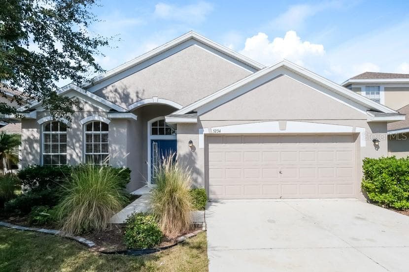 5234 CLOVER MIST DRIVE APOLLO BEACH, FL 33572