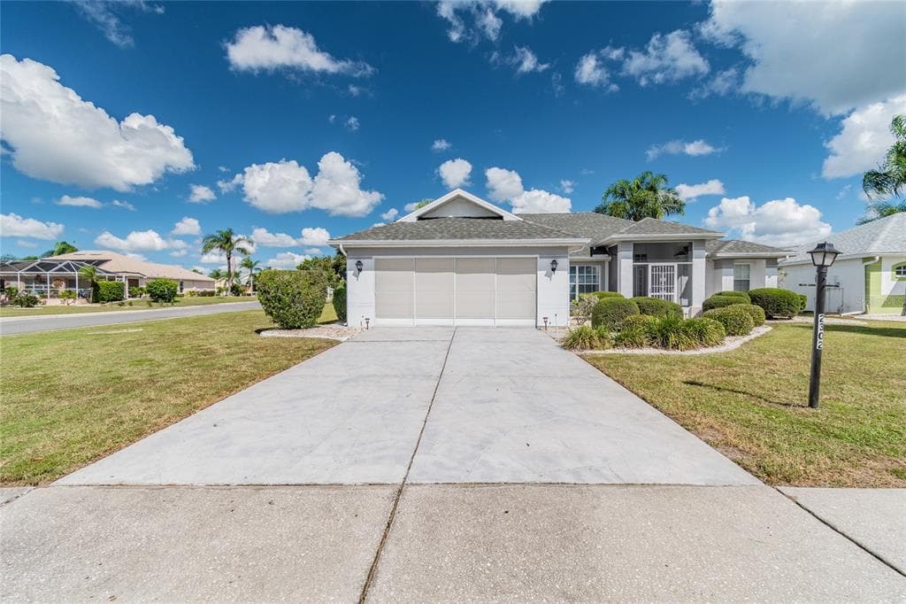 2302 W DEL WEBB BLVD SUN CITY CENTER, FL 33573